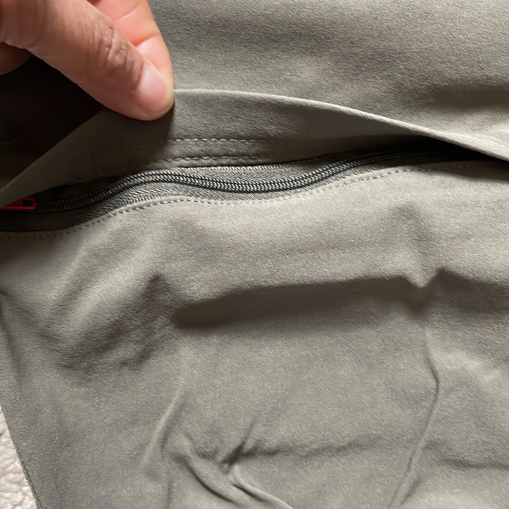 Eddie Bauer convertible, hiking pants. - Picture 3 of 6